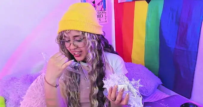 NekoWaifu online show from November 27, 1:58 pm