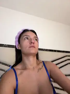 MiaKane99 online show from April 11, 7:36 am