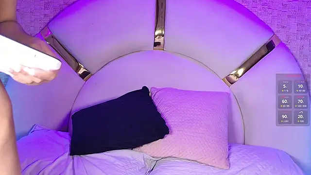 paulina cano online show from January 14, 7:30 pm