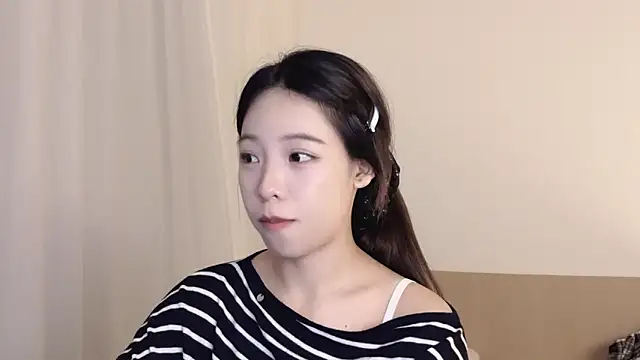 Meng 777 online show from October 25, 12:24 pm