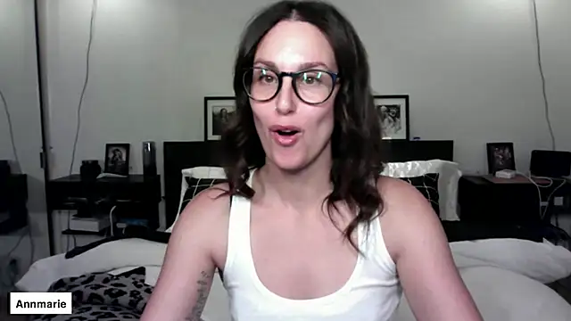 annmarieferrara online show from January 15, 3:45 am