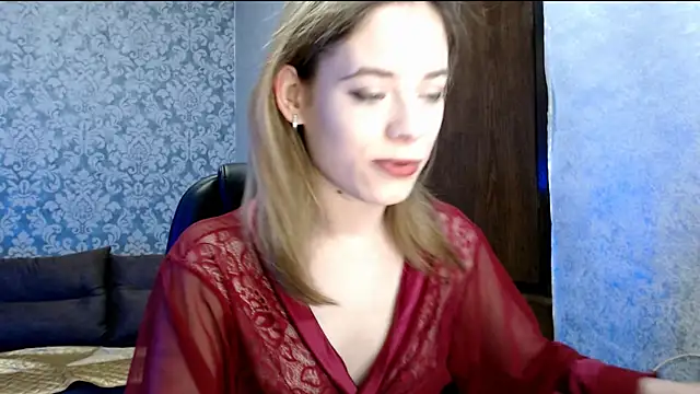 Kate  Loves online show from March 8, 7:29 pm