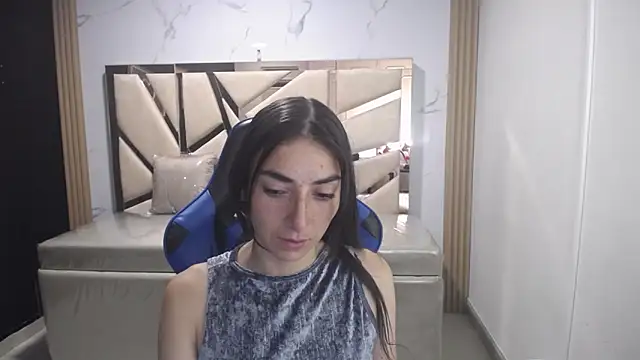 Maily a  online show from October 23, 3:12 am