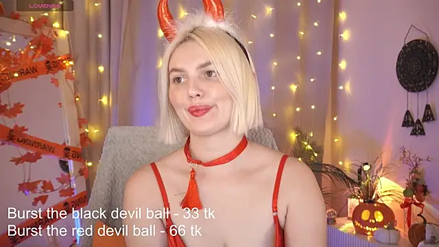 Amelia Wells online show from November 1, 8:29 am