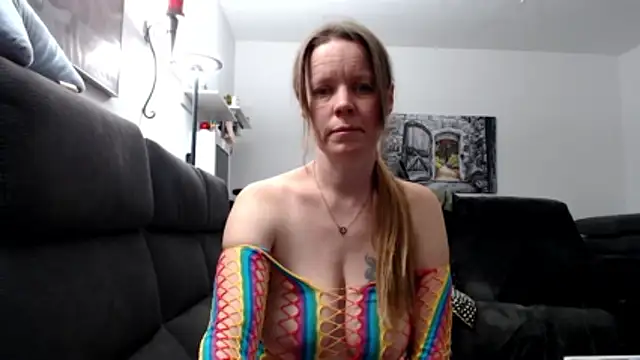 Sunny-Live online show from November 14, 8:31 pm