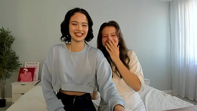 Snapshot of red_mok chatting on October 8, 3:22 am red mok online show from October 8, 3:22 am