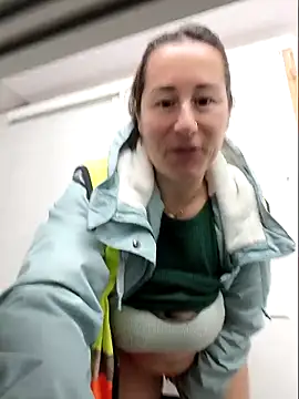 bichota85 online show from March 26, 10:50 am