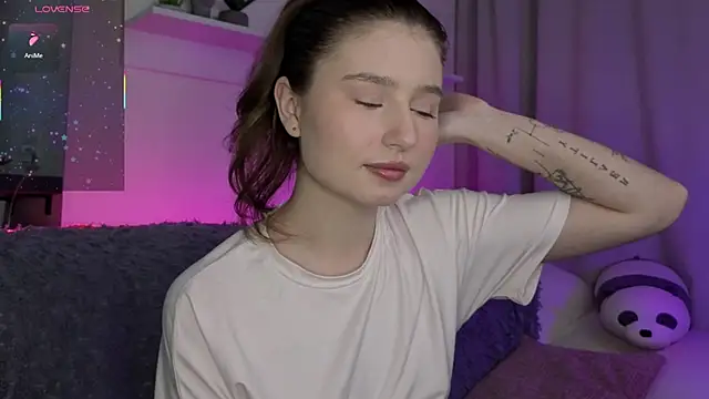  Lua   online show from March 31, 3:06 am