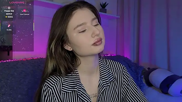  Lua   online show from February 14, 10:45 pm