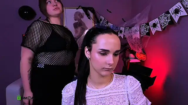 ariana ross7 online show from October 23, 7:09 pm