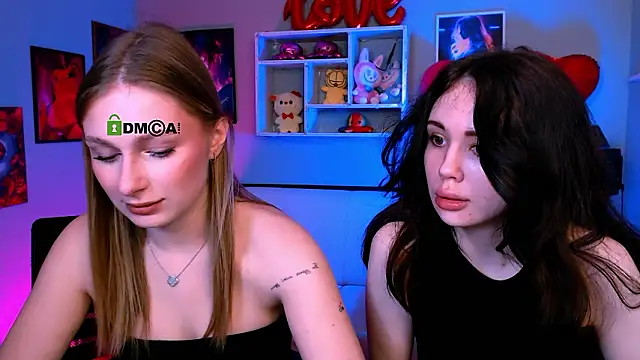 ariana ross7 online show from February 23, 8:19 pm