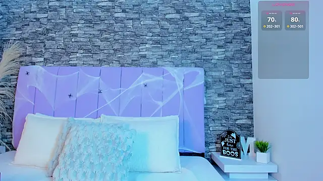 danna 999  online show from October 28, 12:05 am