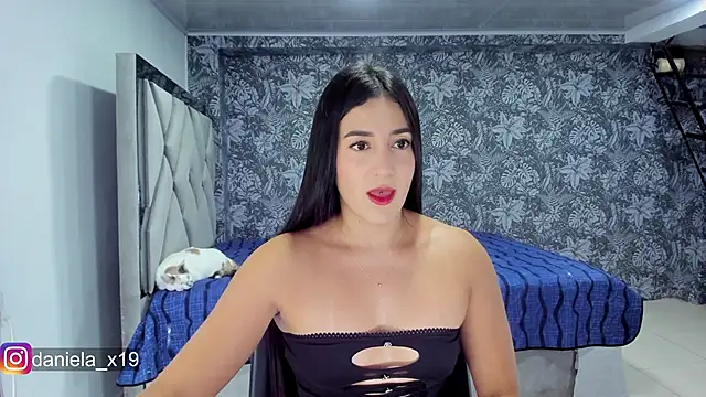 Daniela x19 online show from April 28, 12:41 am