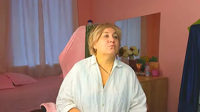 Snapshot of Marta_Wils chatting on October 7, 2:16 am Marta Wils online show from October 7, 2:16 am