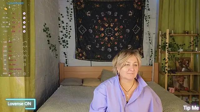 Snapshot of Marta_Wils chatting on October 18, 4:59 am Marta Wils online show from October 18, 4:59 am