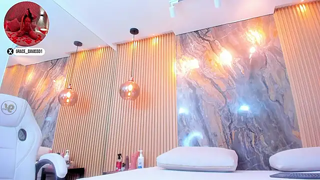 grace daviss online show from September 24, 1:10 pm