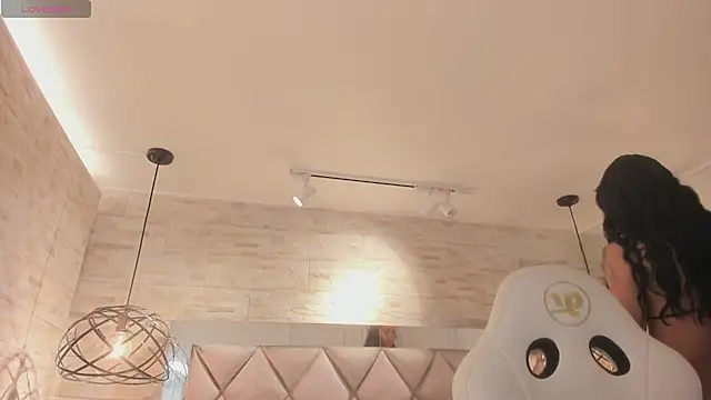 grace daviss online show from April 6, 10:16 am