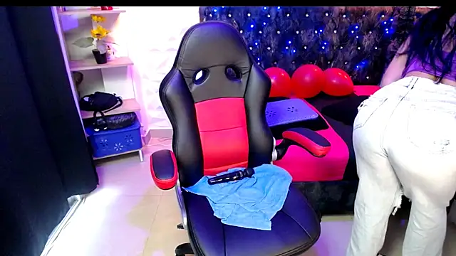 Amy dl online show from February 4, 12:41 pm