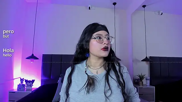 SabrinaV  online show from November 7, 11:27 am