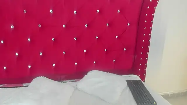 Snapshot of sky-ls chatting on September 22, 3:32 pm sky-ls online show from September 22, 3:32 pm