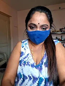 queendivya online show from June 25, 6:51 am