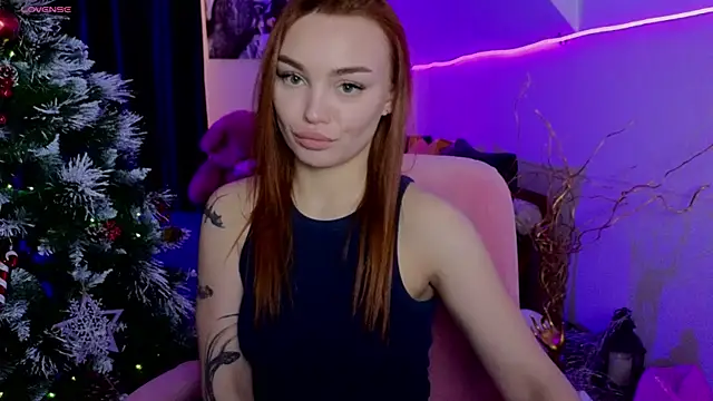 KitsyMoore online show from January 13, 1:15 pm