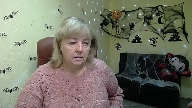 MilenaWedxy online show from October 28, 5:57 am