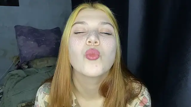 Elvira8cute online show from October 19, 11:12 am