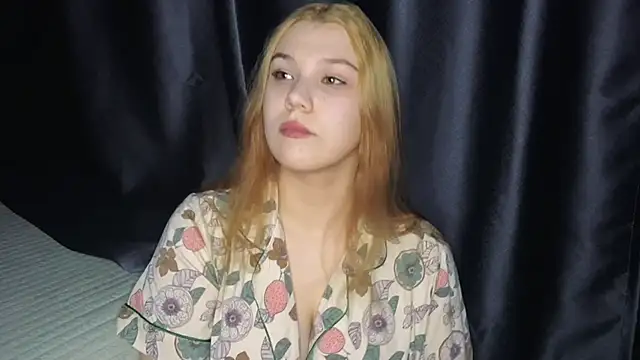 Elvira8cute online show from October 30, 12:17 pm