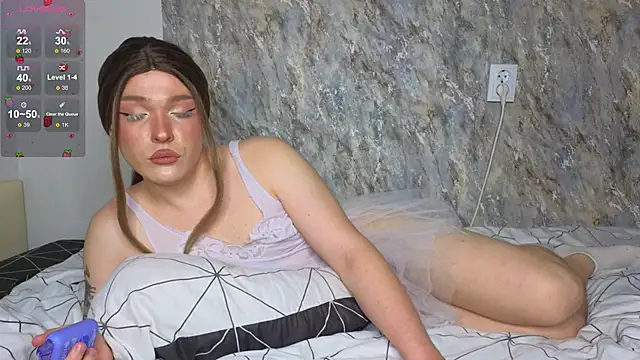 Michelle Jacksonn online show from November 3, 5:44 am