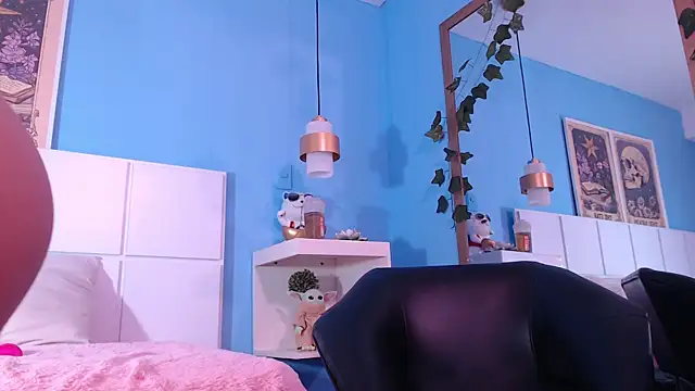 PenelopeBond online show from October 21, 1:26 pm