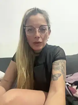 julietacollins11 online show from September 22, 10:41 pm