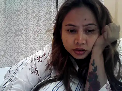 Amarrahlyn online show from November 18, 9:54 am