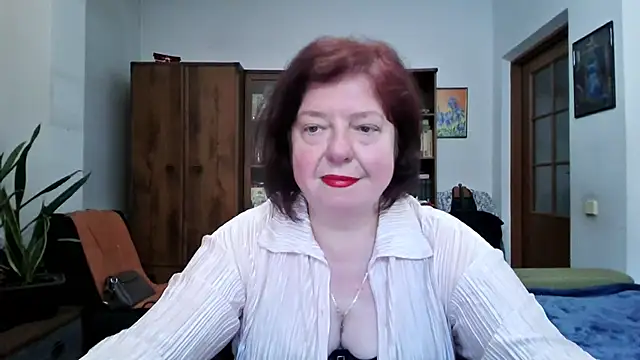 Violet Pulse online show from May 28, 4:05 pm