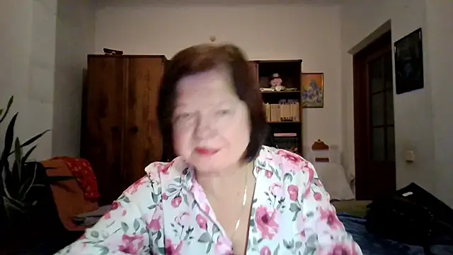 Violet Pulse online show from November 8, 5:51 pm