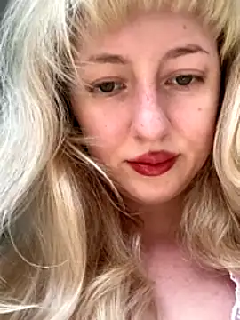 RonnieKiss online show from December 15, 3:56 am