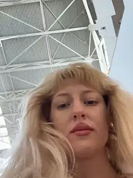 RonnieKiss online show from October 6, 6:30 am