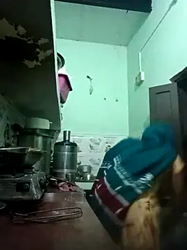 Cute-Charvii online show from February 13, 1:18 am