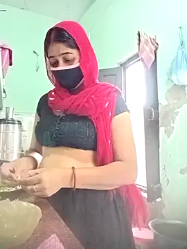 Cute-Charvii online show from May 2, 4:49 am