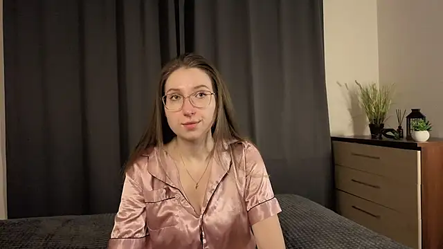DaliaRadtke online show from December 14, 6:46 pm