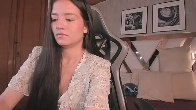 HaathorX online show from November 12, 6:50 pm