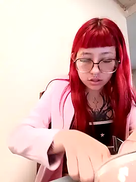 Snapshot of CAROLINA_17- chatting on September 30, 1:17 pm CAROLINA 17- online show from September 30, 1:17 pm