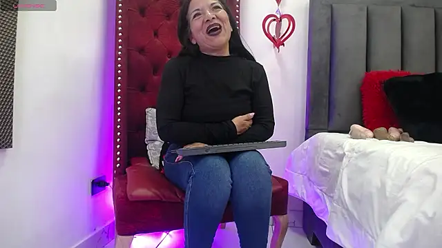 EvaGoddess  online show from February 25, 8:40 pm