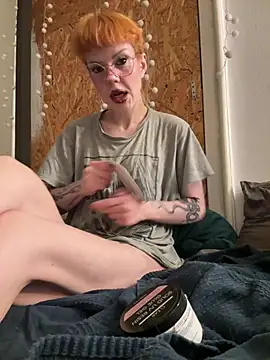tacodeluxxxe online show from July 19, 2:47 am