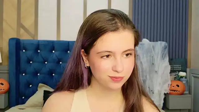 Akira Halls online show from October 28, 9:30 pm