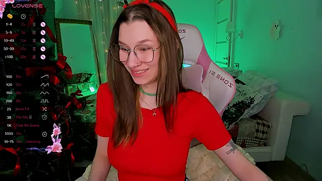 LinaBlossom  online show from December 17, 9:02 am