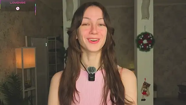 ReneeLippeatt online show from January 10, 7:51 pm