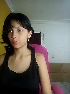 xoxo milk online show from October 7, 5:50 pm