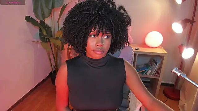 kehlannis  online show from March 31, 8:20 pm