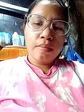 Snapshot of Filipinasweetgirl chatting on September 21, 6:01 am Filipinasweetgirl online show from September 21, 6:01 am